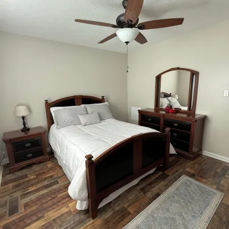 Cozy 2-bedroom townhome in charming North Augusta with plenty of amenities