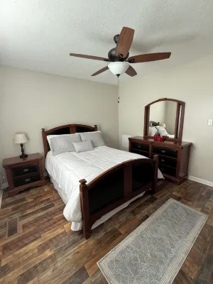 Cozy 2-bedroom townhome in charming North Augusta with plenty of amenities - 3-Star