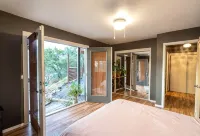 STUNNING VIEWS, CRISP IMMACULATE MOUNTAIN TOP HOME WITH HOT TUB - Balkoner