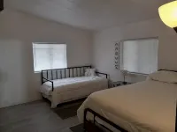 The Green River House - Family
