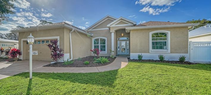 Summer Savings•Anna Maria Island in 5 Miles•Kid+Baby Amenities•Large Heated Pool Hotels in Bradenton