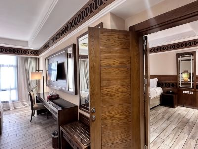 Violet Al Azizia Hotel