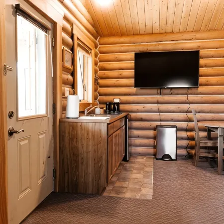 Grizzly Bear Cabin #7 at Gallatin Canyon Cabins