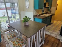 Welcome to, Days Inn Paradise located in Clinton Townshipship Michigan. - Homestays