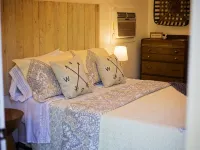 Cozy Farm House located on historic turn-of-the century property. Hotels in Mena