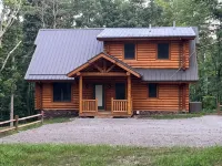 "Scenic Solitude" - A great place to experience Hocking Hills !!! - Chalets