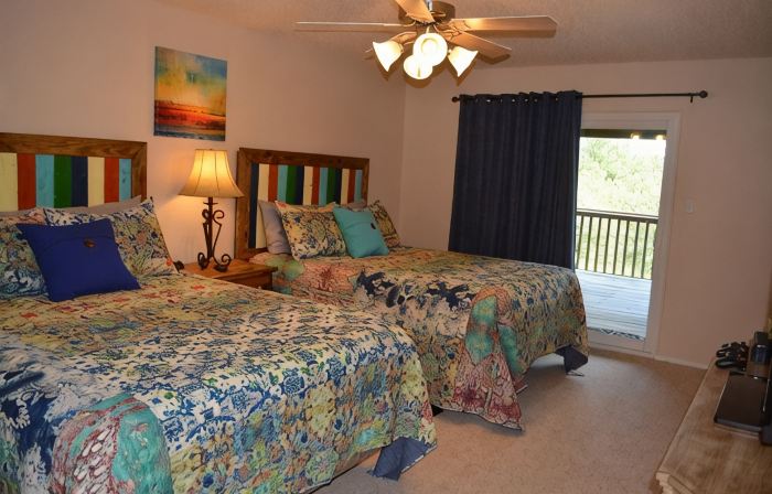 Lake Travis Retreat - Water View