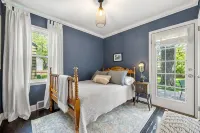 luxury bungalow-walk to Beaumont hospital - Homestays