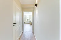 Stylish old building apartment with 2 bedrooms - 200m to the Elbe - close to the center - Balcony