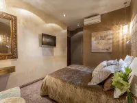 Soleil Boutique H - Bed and Breakfasts