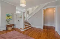 4 Bedroom Memphis Historic Home and Summer In-ground Swimming Pool - บังกะโล
