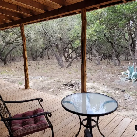 Deer Run Cabin, Utopia TX