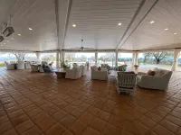 6 Bed 3 Bath House Surrounded by 10 Acres of Vines w Pool, Jacuzzi, & Fire Pit. - 4 ดาว