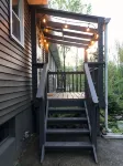Cozy cottage with pool, walking distance to lake - Homestays