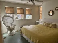 Charming Coastal Cottage in Fairhope, steps away from Mobile Bay - 4-Sterne