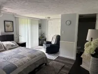 Rosey's Retreat Charming 2-bedroom Country Cottage in LaFollette, Tennessee WiFi - 3-Star