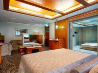 In-Stone Motel Hotels near محطة مترو دابينغلبن