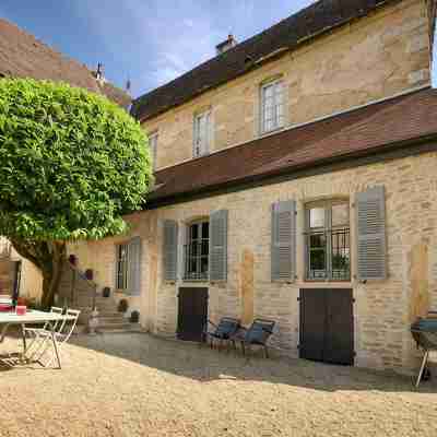 Former convent from the 17th, renovated, private garden, Beaune city center Hotel Exterior