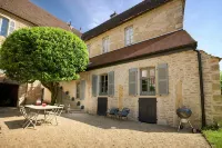 Former convent from the 17th, renovated, private garden, Beaune city center - ห้องครัว