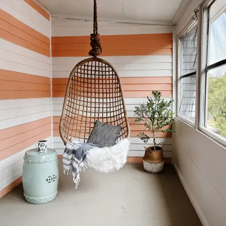 🍑 The Peach St. House - 1 Block to Park and Shops, close to beach!