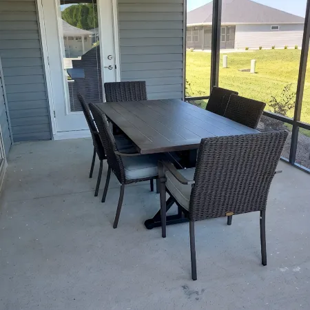 Nice 3 Bedroom, 2 Bath Home, Sleeps 6 w/Golf Cart