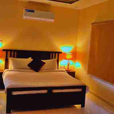 Gulberg Suites Rooms