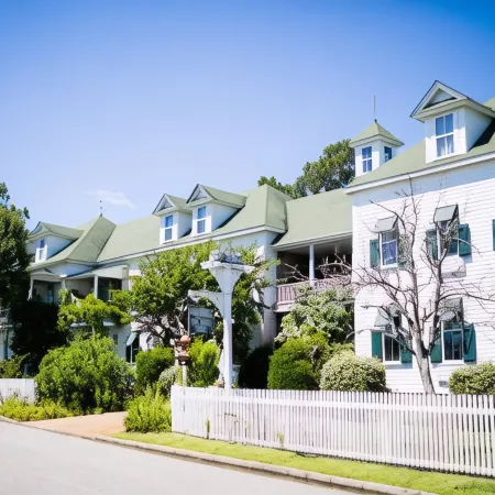 Roanoke Island Inn