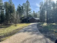 New Beautiful Cabin Located in Quiet Torreon Cul-De-Sac - Boutique