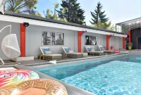 Hôtel Arles Plaza - Pools
