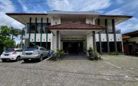 Hotel Hikmat Indah - 2-Star
