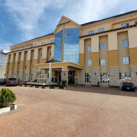 CRISPAN SUITES & EVENT CENTRE