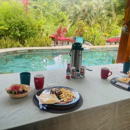 Casitas Del Rio Riverfront Nature Lodge - Sloth Luxury Villa