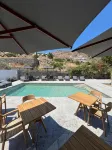 Ninemia Naxos Suites - صديق للحيوانات الاليفة