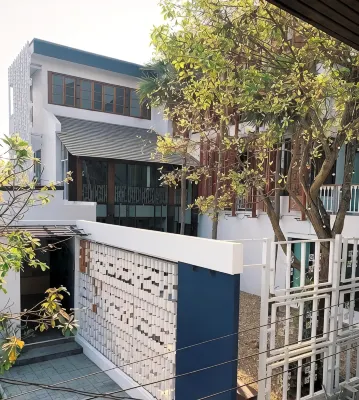 Villa Mahaphrom - 4-Star
