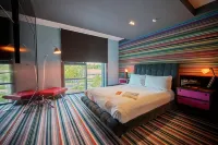 Village Hotel London Watford - Pools