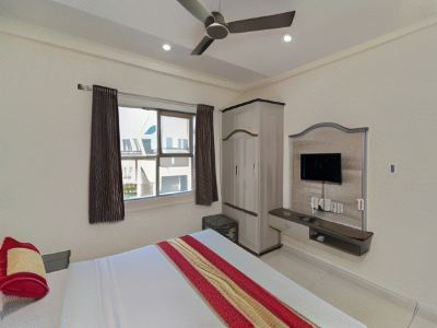 Deluxe Four Bed AC Room