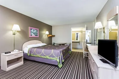 Super 8 by Wyndham Commerce Отели в г. Коммерс
