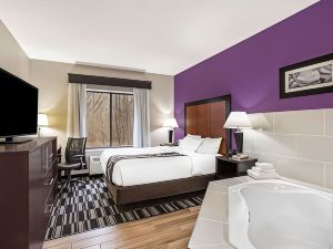 La Quinta Inn & Suites by Wyndham Norwich-Plainfield-Casino