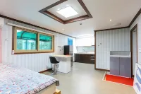 Danyang Namhangangsolbat Pension Hoteles cerca de Samtae San