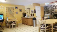 Golden Chain Motel Hotels in Grass Valley