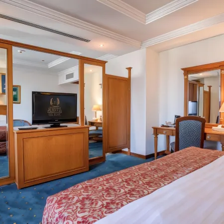 Bristol Hotel