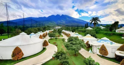 The Highland Park Resort Bogor Hotel dekat Cijulang Gajah Putih
