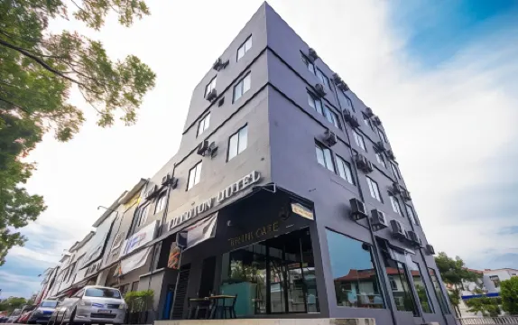 沙裏頓酒店-阿爾瑪 大山腳酒店