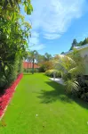 Cronulla Beach House B&B Hotels near South Cronulla Beach