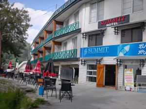 Summit Hotel