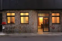 Mojiko guesthouse PORTO Hotels near Norfork Hiroba Station