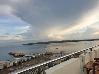 Navarro Hotel Hotels near Caticlan Jetty Port