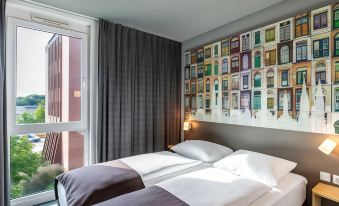1. B&B HOTE..