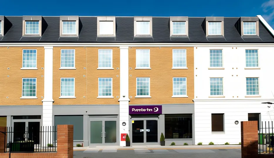 Premier Inn Epsom Town Centre