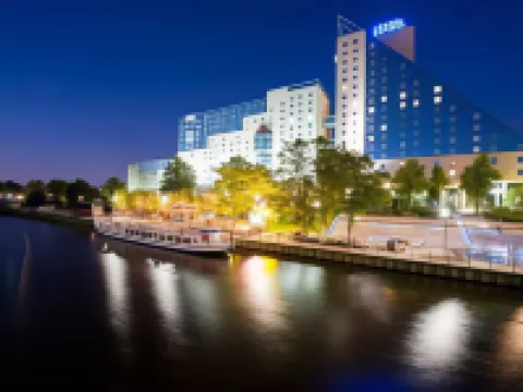 Estrel Berlin Hotels in der Nähe von Museumsinsel